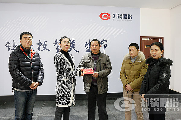 金百博股份领导春节期间慰问困难党员职工