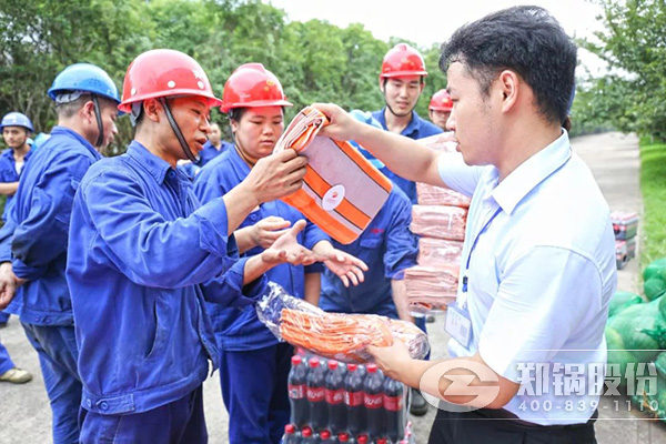 郑州高新区党工委、管委会到金百博开展送清凉慰问活动